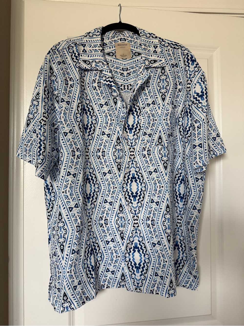 Men's Blue & White Geometric Casual Button-Down Shirt